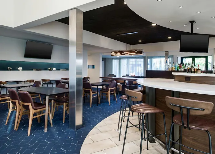Courtyard By Marriott Airport Phoenix