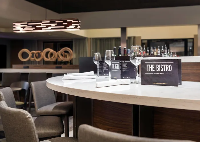 Courtyard By Marriott Airport Hotel Phoenix