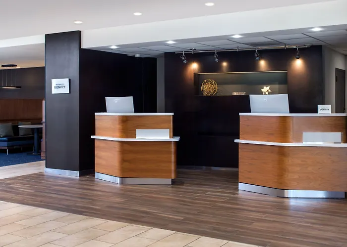 Courtyard By Marriott Airport Phoenix