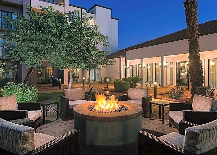 Courtyard By Marriott Airport 3*