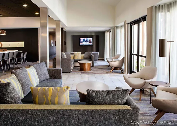 Courtyard By Marriott Airport Hotel Phoenix