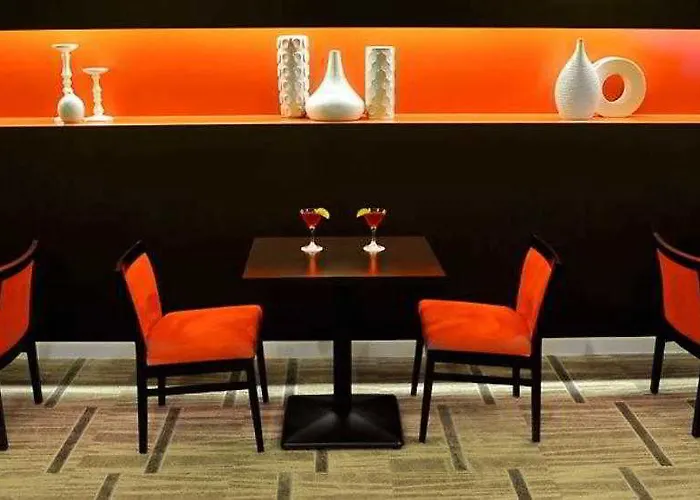 Courtyard By Marriott Airport Hotel Phoenix