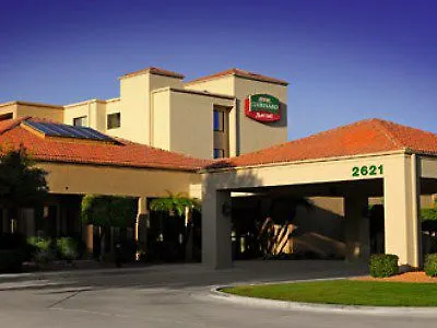 Courtyard By Marriott Airport Hotel 3*